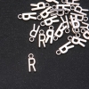 إكسسوار قلادة حرف «R» 17x7mm تعبئة 20g (‎+‎-‎ 25 قطعة)